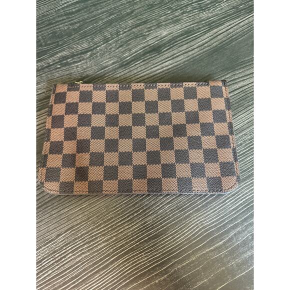Designer L V Fashion Brown Checked Wristlet - Picture 4 of 4
